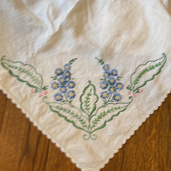 Tablecloth 56 x74 handmade - Picture 5 of 6